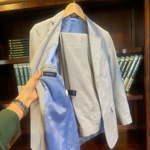 NAUTICA 2 piece set. Size 14 regular boys. Color gray & blue